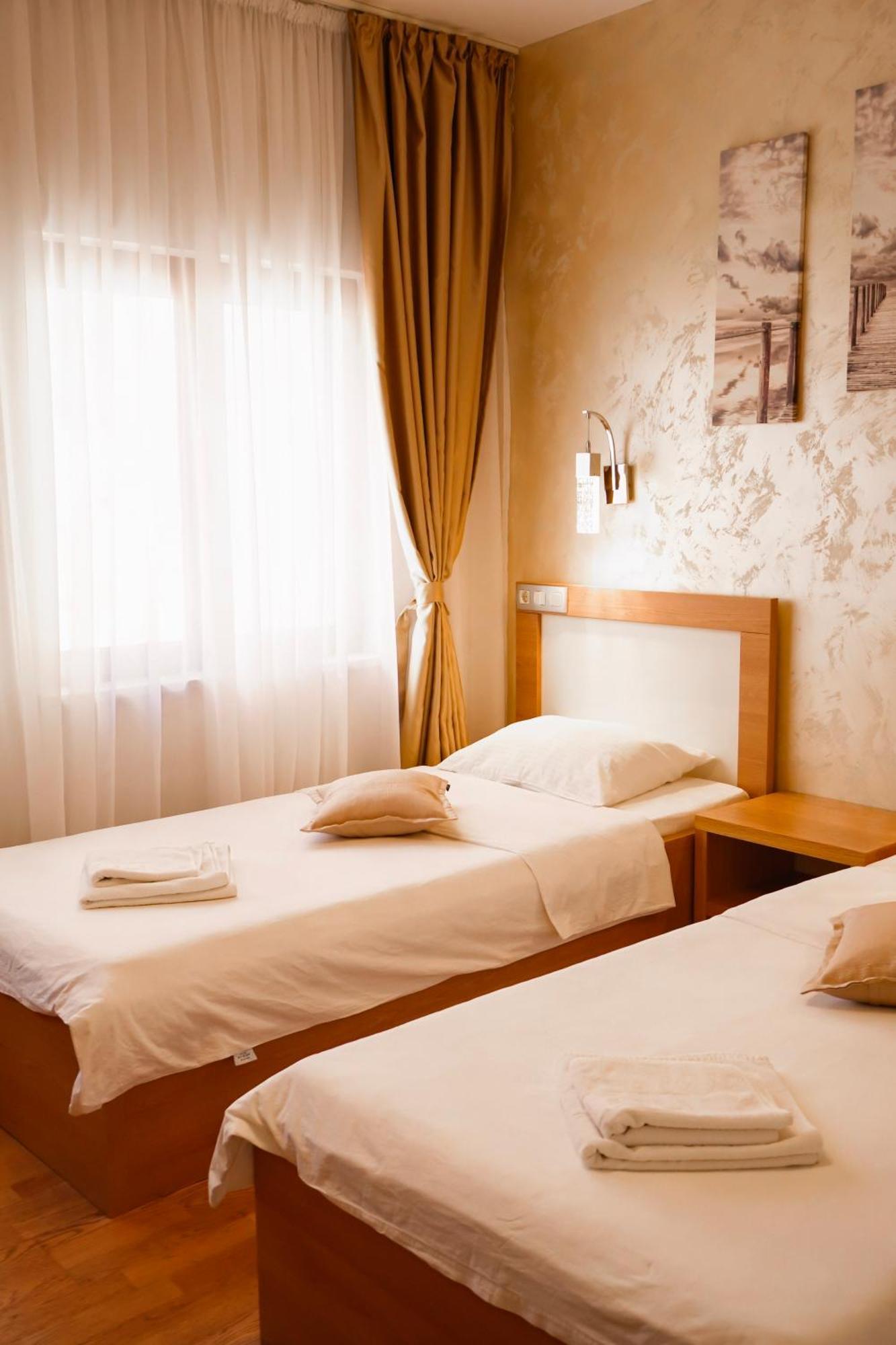 Hotel Bela Roza 比耶拉 外观 照片