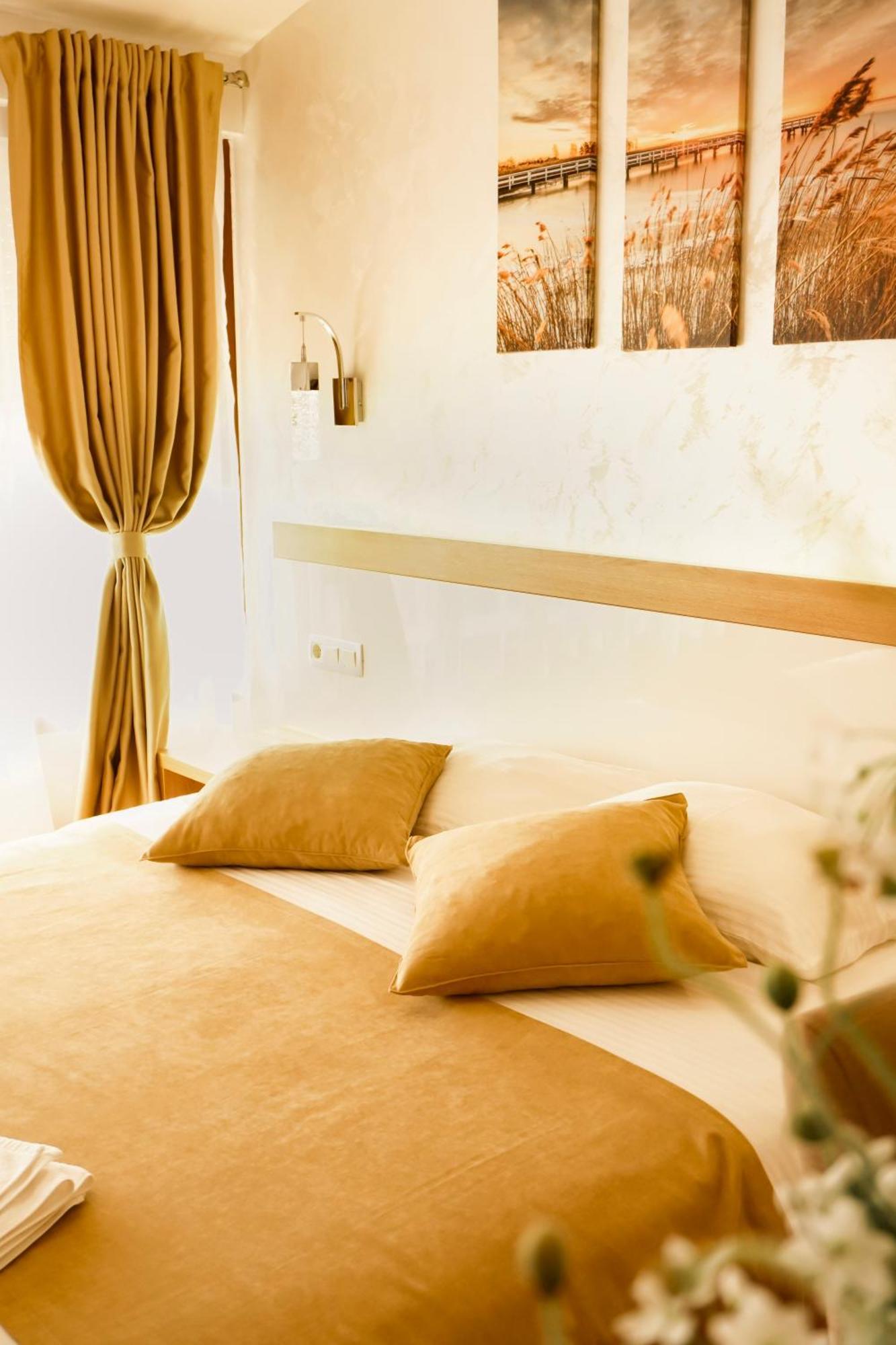 Hotel Bela Roza 比耶拉 外观 照片